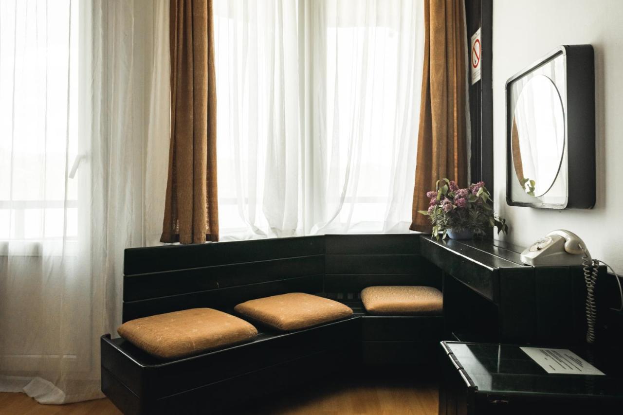 Hotel Lepenski Vir Donji Milanovac Buitenkant foto