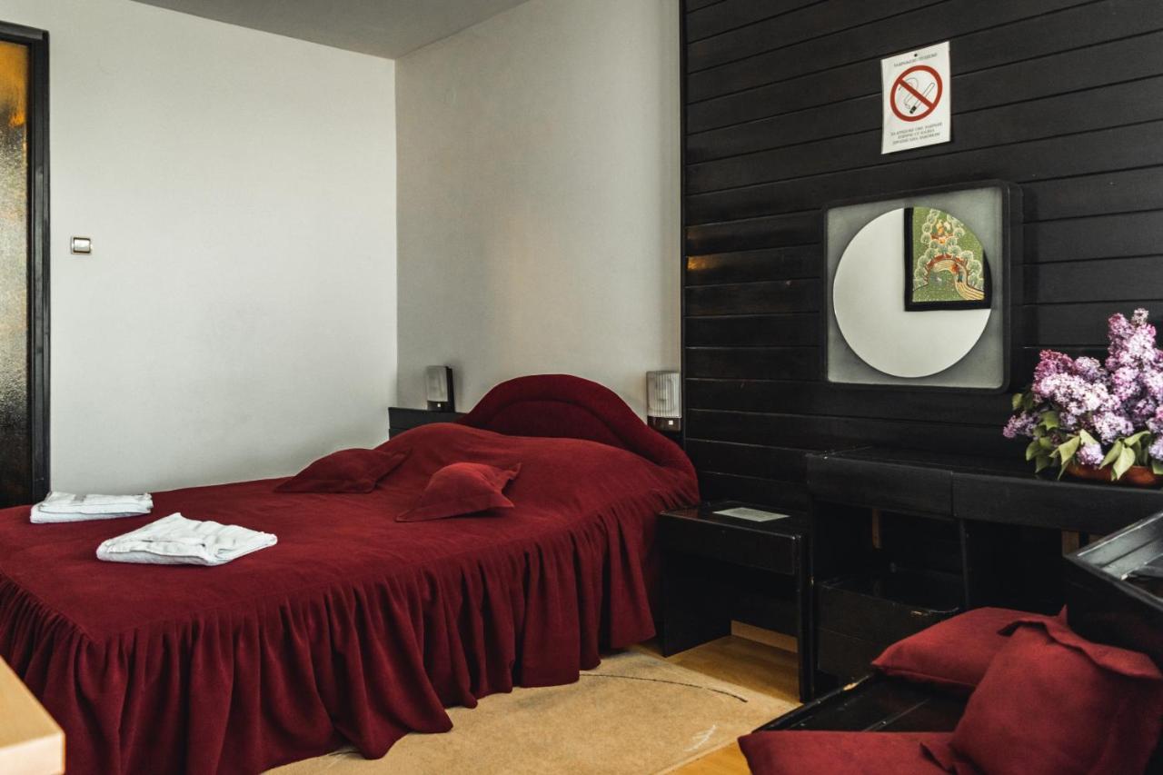 Hotel Lepenski Vir Donji Milanovac Buitenkant foto