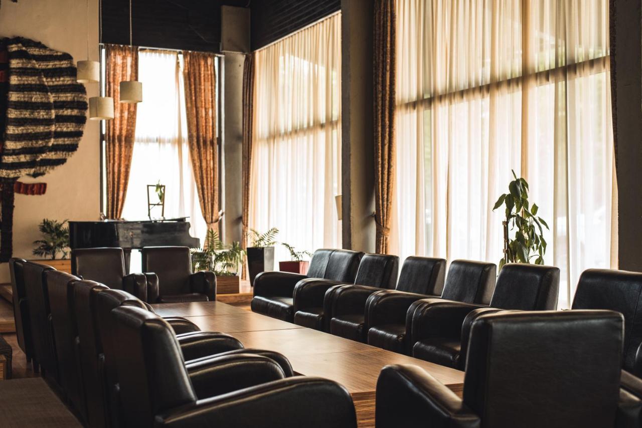 Hotel Lepenski Vir Donji Milanovac Buitenkant foto
