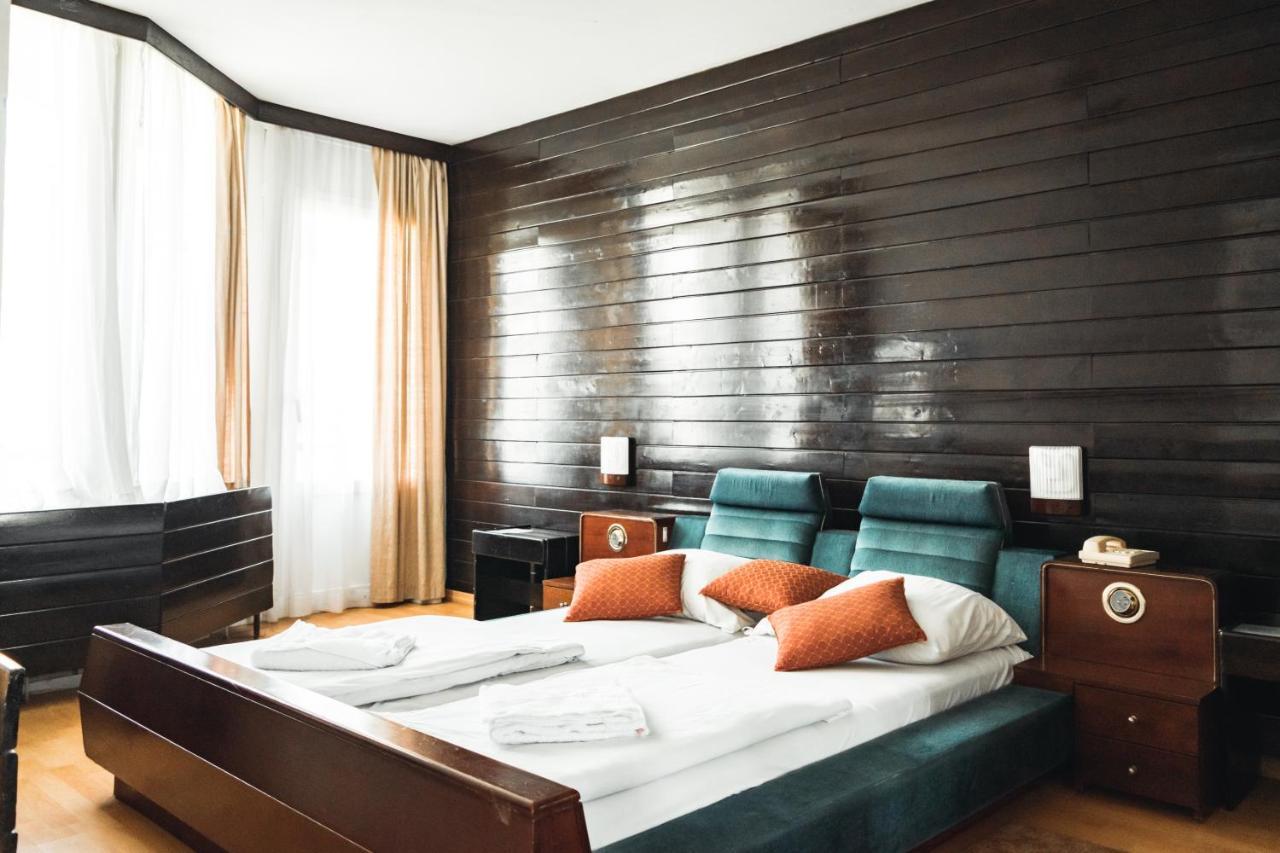 Hotel Lepenski Vir Donji Milanovac Buitenkant foto